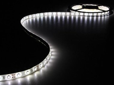 KIT MET FLEXIBELE LED-STRIP EN VOEDING - KOUDWIT - 180 LEDS - 3 m - 12 VDC (LEDS14W)